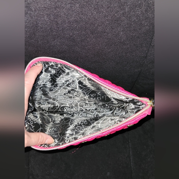 Betsey Johnson cosmetic bag - Picture 2 of 3